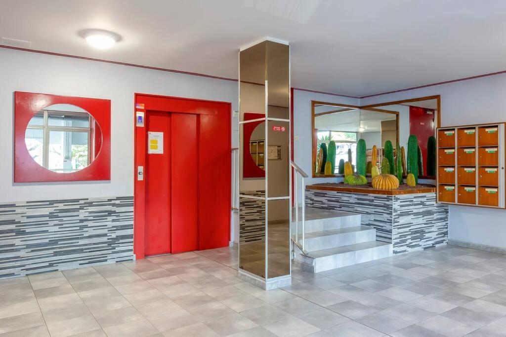 Chez Sebastien - Paisible Studio Au Bord D'Un Lac Avec Parking Ла-Гранд-Мот Экстерьер фото